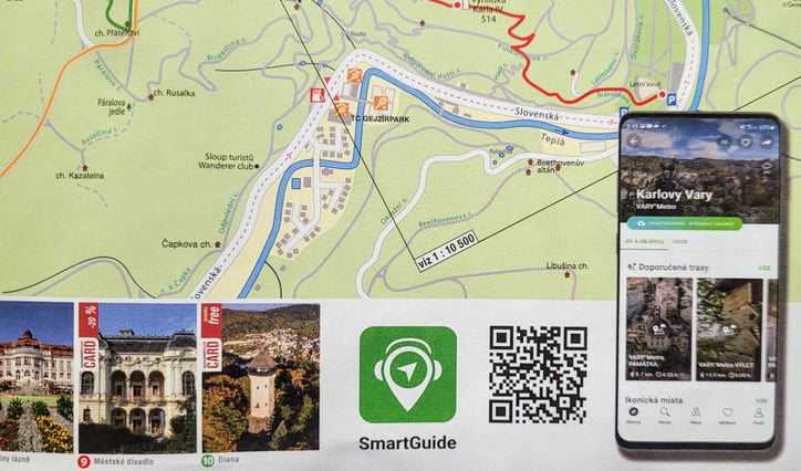 Tourist map with a QR code leading to the destination's digital audio guide