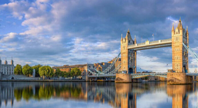 How did Thames River Sightseeing implement a digital audio guide for ...